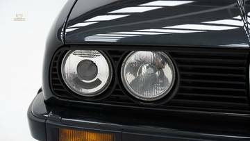 Thumbnail von BMW  320i '90