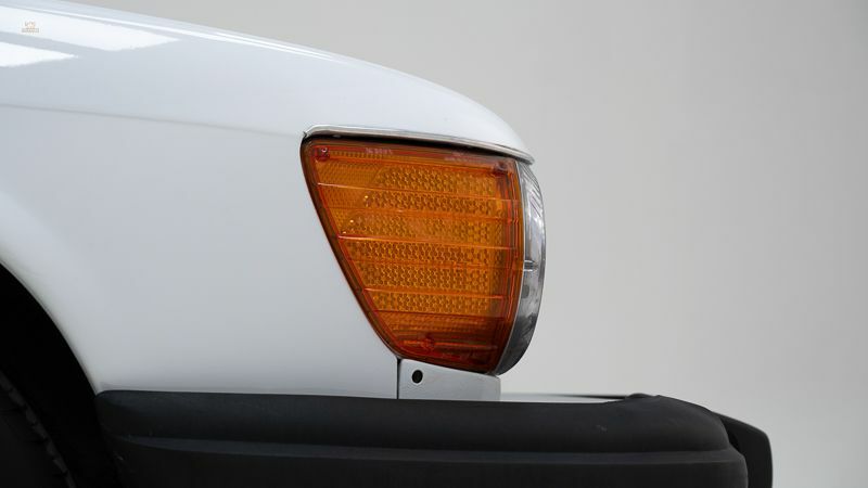 Thumbnail von Mercedes-Benz 560 SL '88