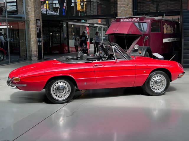 Alfa Romeo Rundheck-Spider 1600, 2.Hd.,Pappbrief!