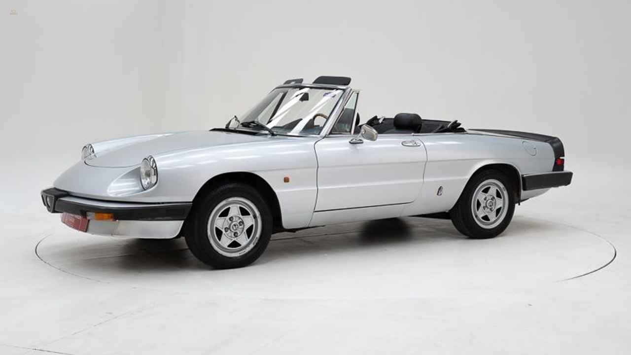 Alfa Romeo 2000 Spider 3 '84
