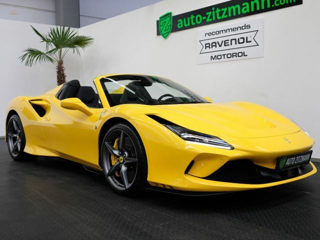Ferrari F8 Spider/CARBON/LIFT/PASS.DISPL/RACINGSEATS/JBL