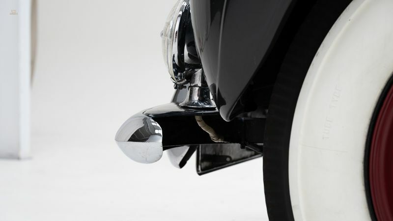 Thumbnail von Bentley MK6 Limousine von James Young '48