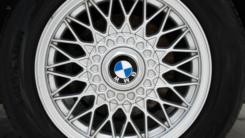 Thumbnail von BMW  320i '90