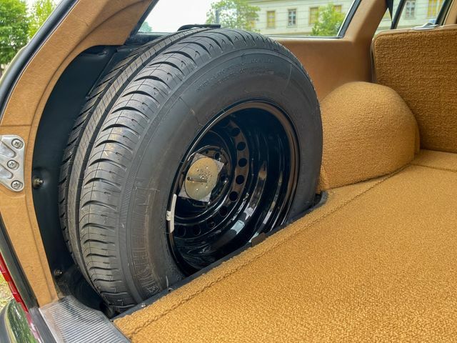 Thumbnail von Mercedes-Benz 200T, 2.Hand, Zustand 1, vollst. Dokumentiert