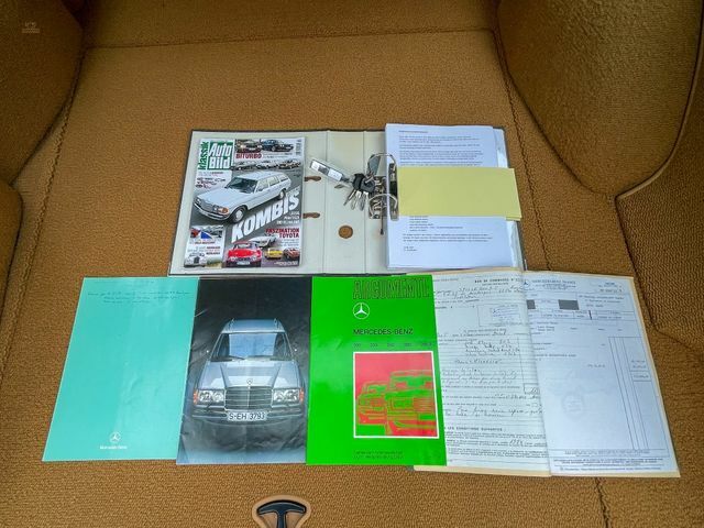 Thumbnail von Mercedes-Benz 200T, 2.Hand, Zustand 1, vollst. Dokumentiert