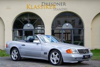 Thumbnail von Mercedes-Benz SL 300, немецкий автомобиль, обслуживается по книжке