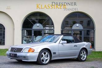 Thumbnail von Mercedes-Benz SL 300, немецкий автомобиль, обслуживается по книжке