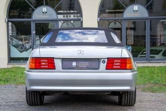 Thumbnail von Mercedes-Benz SL 300, немецкий автомобиль, обслуживается по книжке