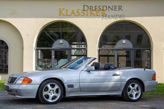 Thumbnail von Mercedes-Benz SL 300, немецкий автомобиль, обслуживается по книжке