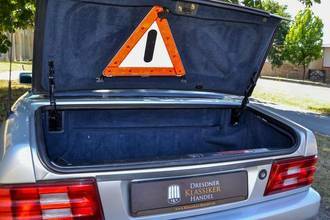 Thumbnail von Mercedes-Benz SL 300, немецкий автомобиль, обслуживается по книжке