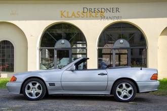 Thumbnail von Mercedes-Benz SL 300, немецкий автомобиль, обслуживается по книжке