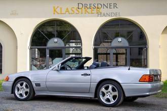 Thumbnail von Mercedes-Benz SL 300, немецкий автомобиль, обслуживается по книжке