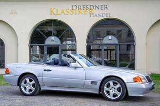 Thumbnail von Mercedes-Benz SL 300, немецкий автомобиль, обслуживается по книжке