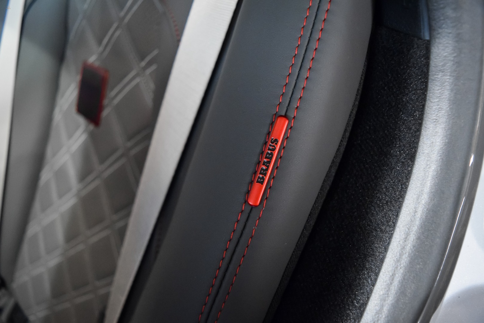 Thumbnail von Mercedes-Benz BRABUS GLE 900 ROCKET 1 VON 25