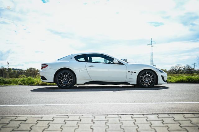 Thumbnail von Maserati Granturismo 4.7 V8 Sport Automatik
