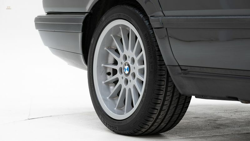 Thumbnail von BMW  730i E32 '88