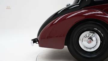 Thumbnail von AC 2 liter Saloon '52