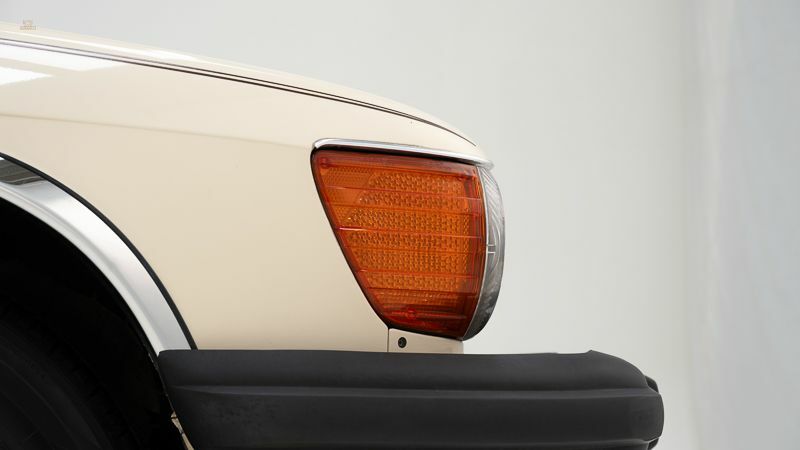 Thumbnail von Mercedes-Benz 560 SL '86