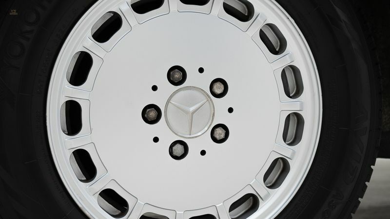 Thumbnail von Mercedes-Benz 560 SL '86