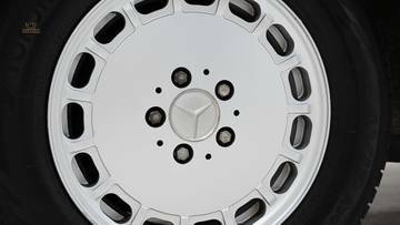 Thumbnail von Mercedes-Benz 560 SL '86