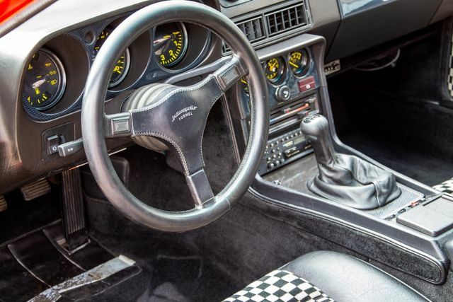 Thumbnail von Porsche 944, uyumlu, belgelenmiş