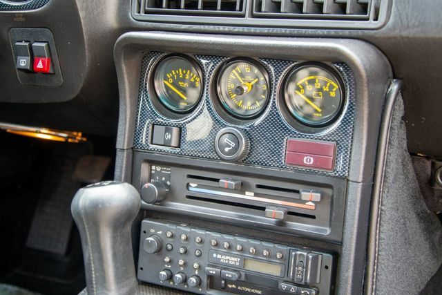 Thumbnail von Porsche 944, uyumlu, belgelenmiş