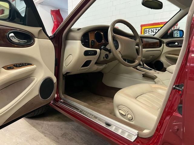 Thumbnail von Jaguar XJ 4.0 Sovereign 12měsíční záruka