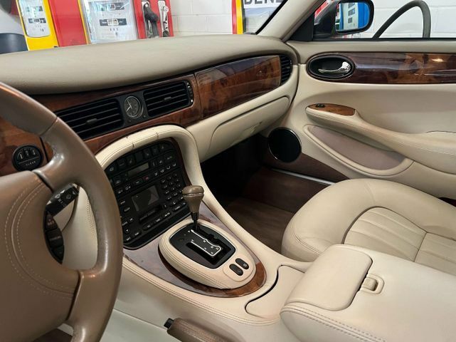 Thumbnail von Jaguar XJ 4.0 Sovereign 12měsíční záruka