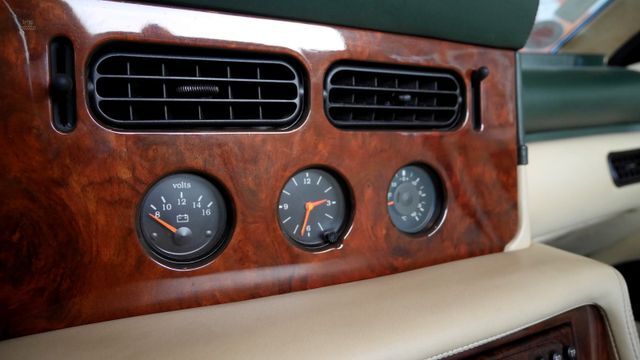 Thumbnail von Aston Martin Virage Volante // Vert de course britannique // parfait