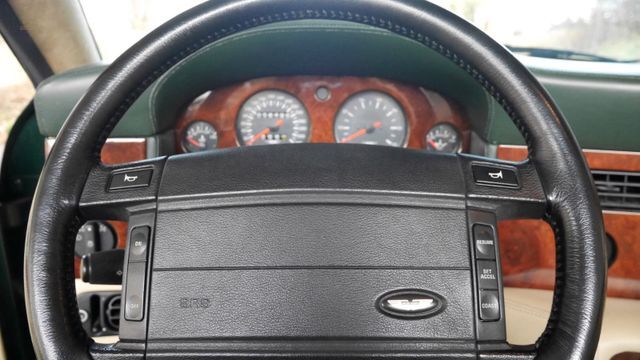 Thumbnail von Aston Martin Virage Volante // Vert de course britannique // parfait