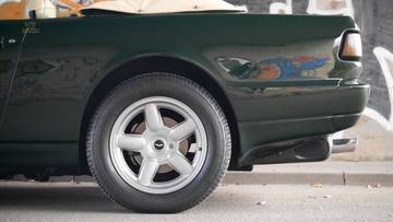 Thumbnail von Aston Martin Virage Volante // Vert de course britannique // parfait