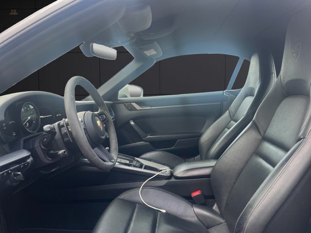 Thumbnail von Porsche 911 (992) 4 Cabrio SportChrono Sportuitlaat GOEDGEKEURD