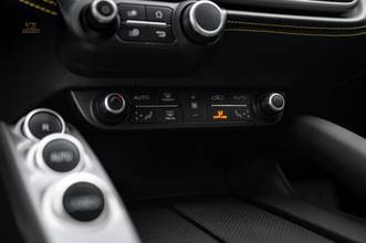 Thumbnail von フェラーリ GTC4ルッソ 6.3 V12 690PS|アトリエ|PassDisplay|リフト