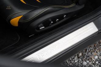 Thumbnail von フェラーリ GTC4ルッソ 6.3 V12 690PS|アトリエ|PassDisplay|リフト