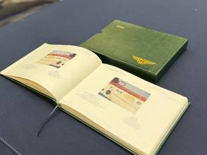 Thumbnail von Bentley Azure Cabrio 6.75L V8 Scheckheft