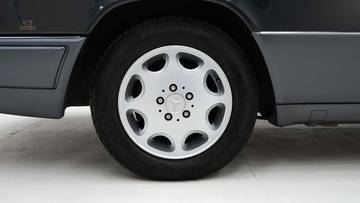 Thumbnail von Mercedes-Benz E 220 Cabriolet '94