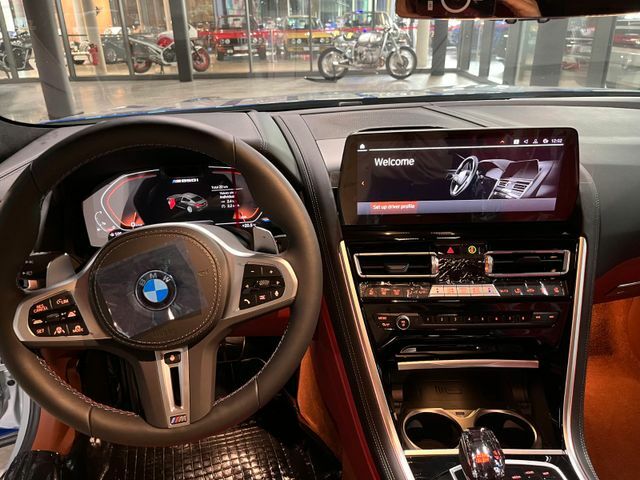 Thumbnail von BMW M850 i xDrive MODÈLE SPÉCIAL "Jeff Koons 1 sur 99"