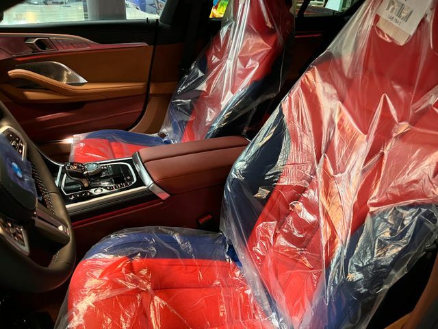 Thumbnail von BMW M850 i xDrive MODÈLE SPÉCIAL "Jeff Koons 1 sur 99"