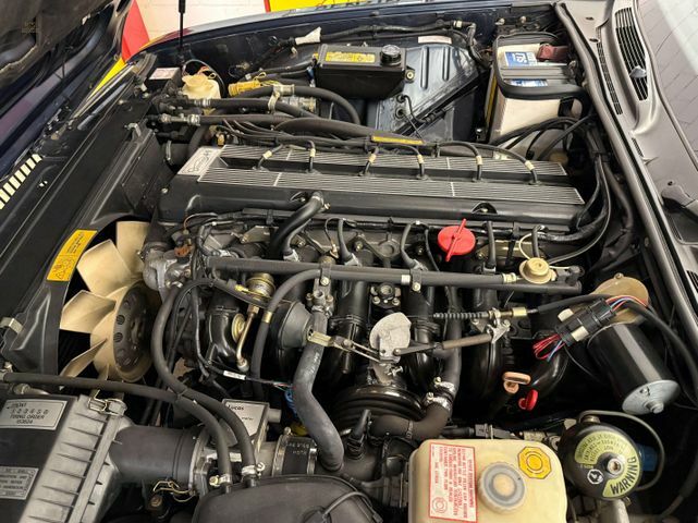 Thumbnail von Jaguar XJ40 4.0 2. ruka