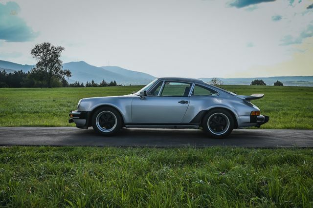 Thumbnail von Porsche 930 (911) 3,0l turbo Carrera *sans toit ouvrant*