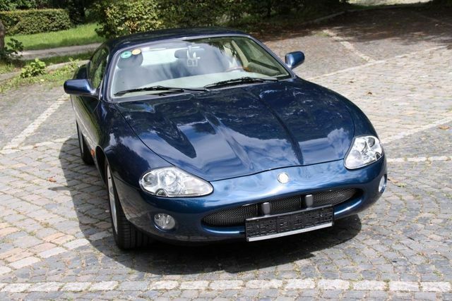 Jaguar XK8 Coupe 3 Yıl Garanti