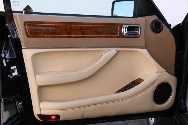 Thumbnail von Jaguar XJ12 s 3letou zárukou, EČ