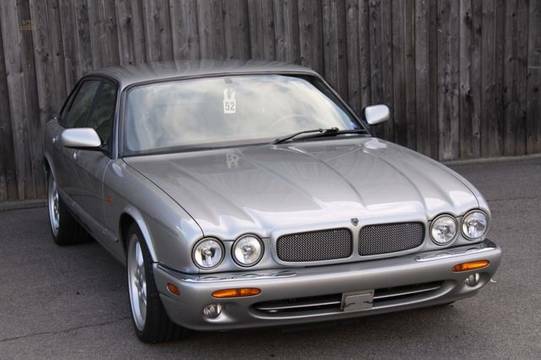 Jaguar Top gepflegter XJR mit 3 Jahre Garantie