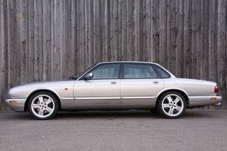 Thumbnail von ジャガーの非常に良好な状態のXJR、3年間の保証付き