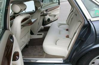 Thumbnail von Jaguar Daimler V8 version longue Garantie 3 ans