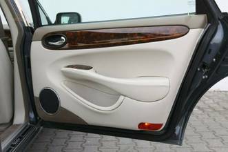 Thumbnail von Jaguar Daimler V8 version longue Garantie 3 ans