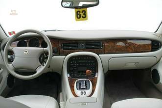 Thumbnail von Jaguar Daimler V8 version longue Garantie 3 ans