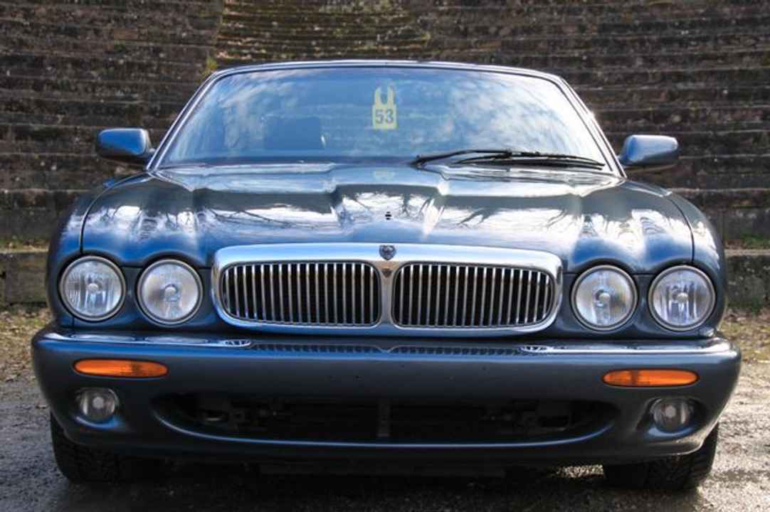 Jaguar Top gepflegter XJR mit Chrome 3 Jahre Garantie