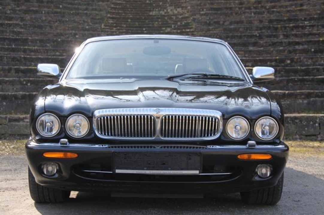 Jaguar Daimler Super V8 Langversion  3 Jahre Garantie