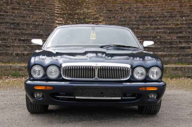 Jaguar Daimler Super V8 versione lunga 3 anni di garanzia